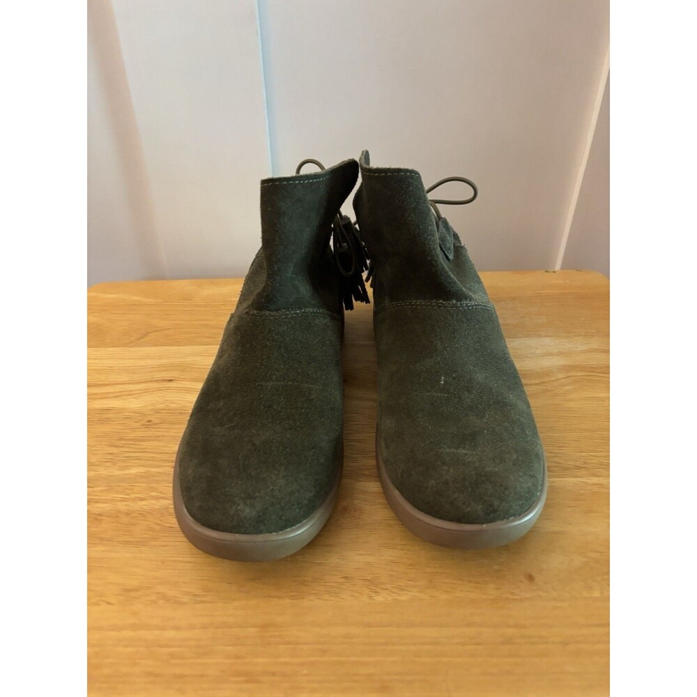 Koolaburra by UGG Womens Size 6 Olive Suede Tassel Ankle Boots Slip On EUC